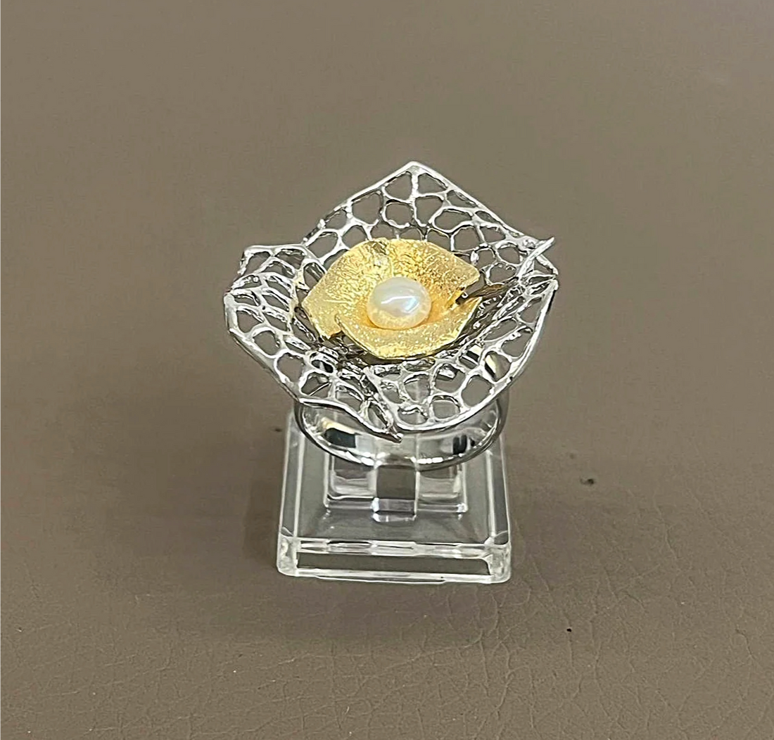 Gioielli per la Festa della Donna: Idee Regalo Eleganti in Argento 925 e Oro 18k