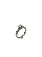 Anello Solitario da Donna in Argento 925 con Zircone Centrale e Pavé Laterale – Eleganza Infinita - Gioielleria CM SILVER & JEWELS