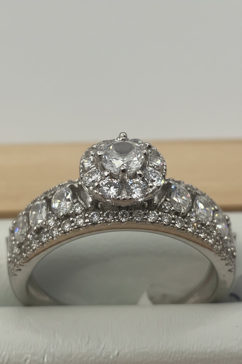 Anello da Donna in Argento 925 con Zirconi Brillanti – Design Elegante e Luminoso - Gioielleria CM SILVER & JEWELS