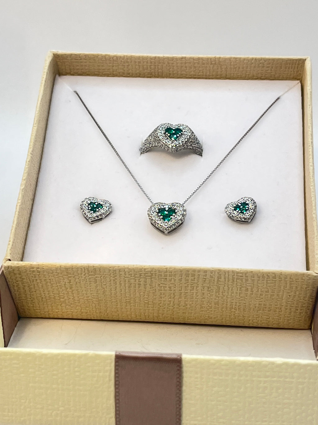 Set Collana, Anello Regolabile e Orecchini in Argento 925 – Cuore con Cristalli Verdi e Zirconi - Gioielleria CM SILVER & JEWELS