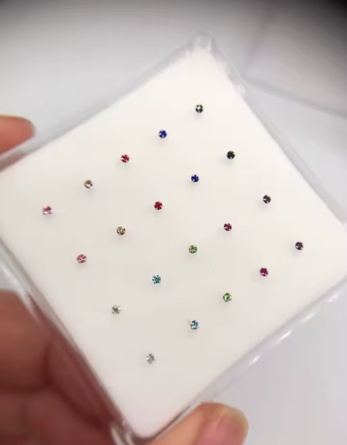 Piercing Naso Punto Luce Colorato in Argento 925 – 1 cm | CM Silver Jewels