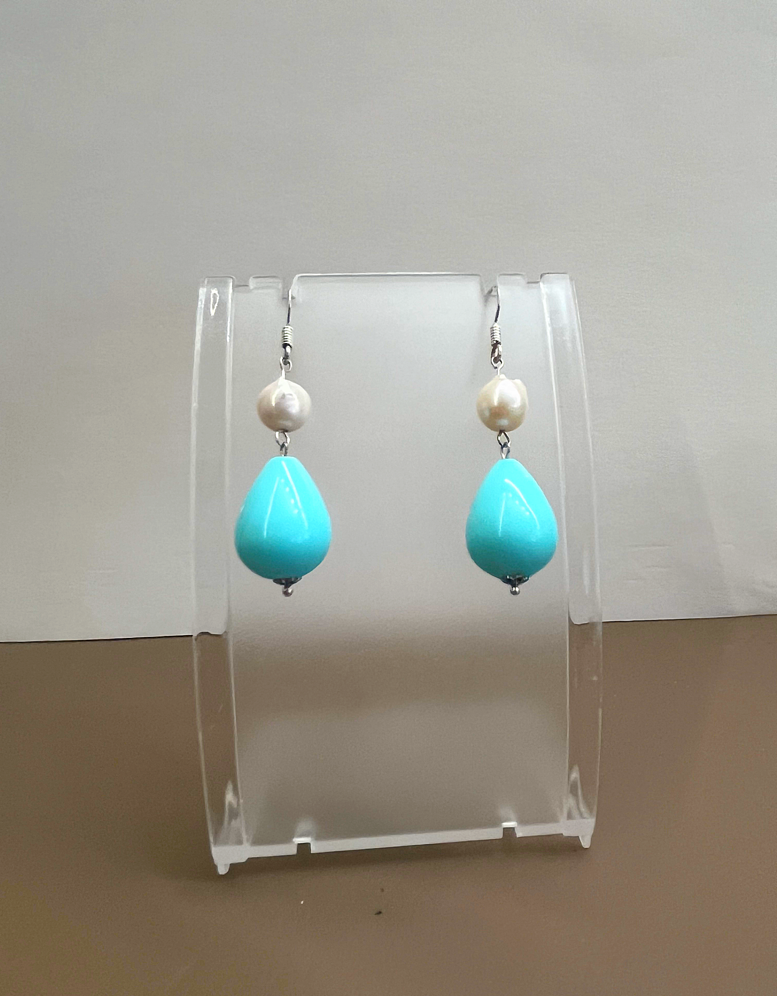 Orecchini Artigianali con Pasta di Turchese e Perla Bianca in Argento 925 – Eleganza Fresca e Luminosa