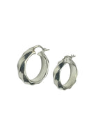 Orecchini a Cerchio in Argento 925 Martellato – Design Moderno e Luminoso - CM Silver Jewels