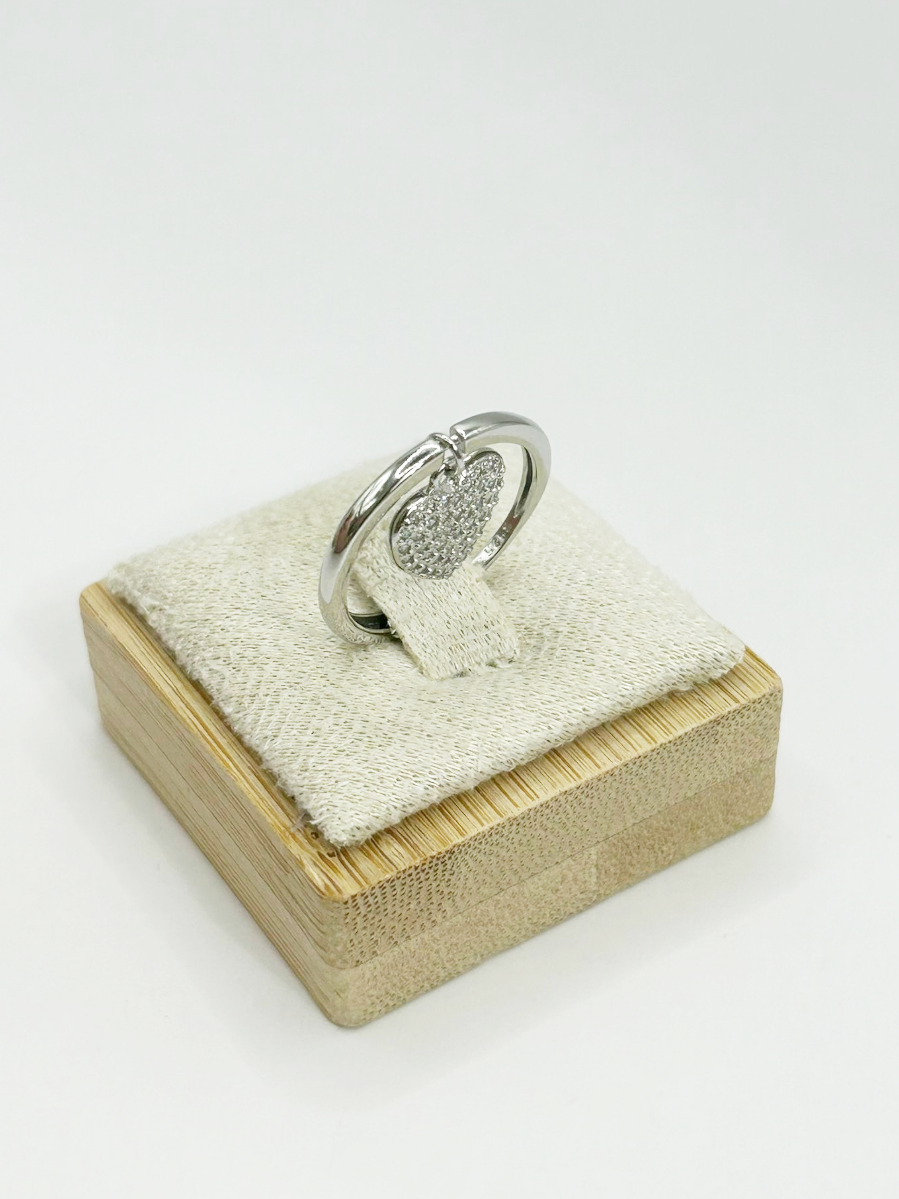 Adjustable 925 Silver Heart Ring – Luminous Charm | No Size Issues