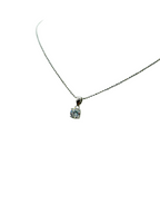 Collier lumineux en argent 925, symbole d'amour, de transparence et d'élégance.