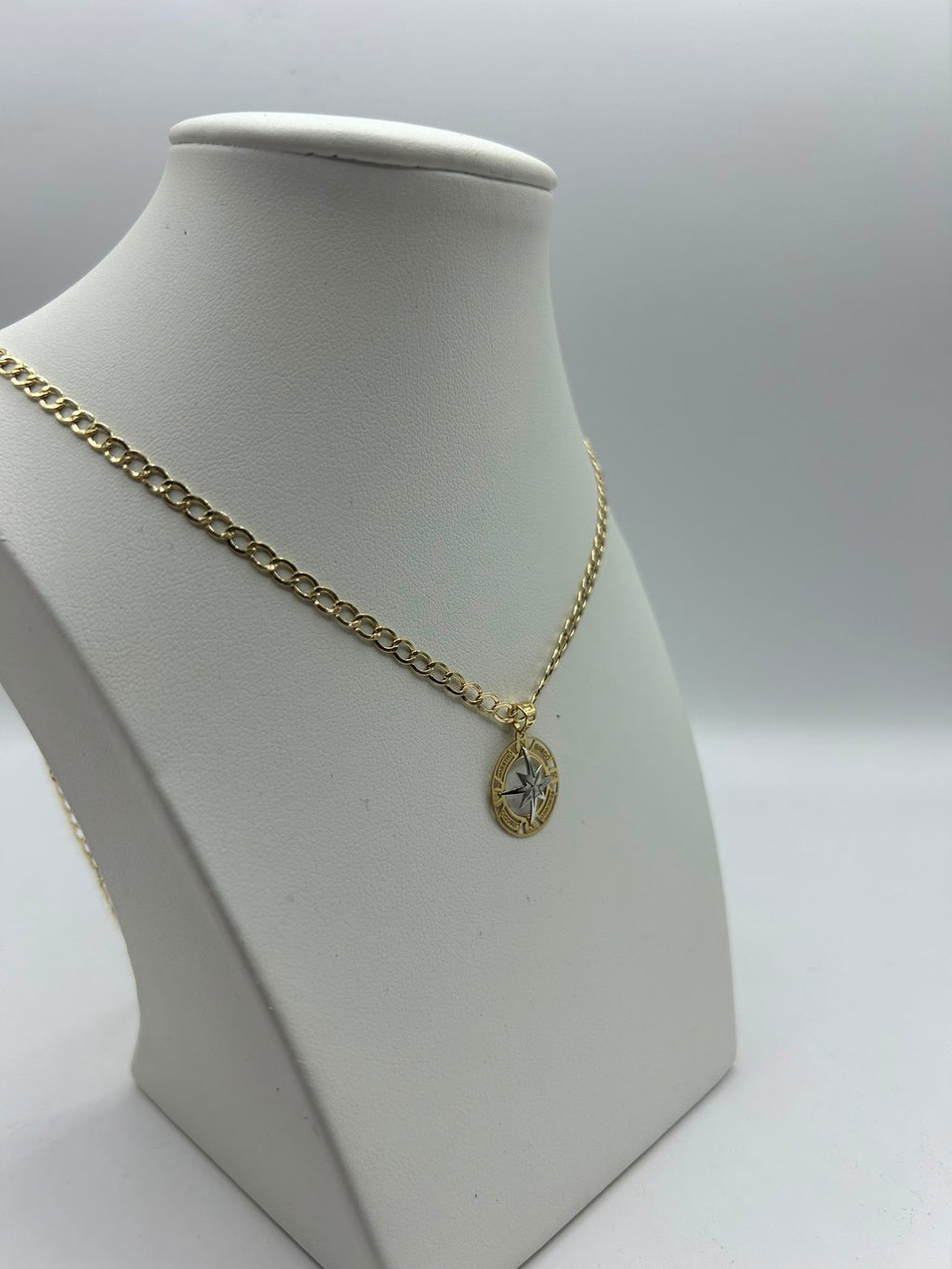 Collana in Oro 18k con Ciondolo Rosa dei Venti – 50 cm | CM Silver Jewels