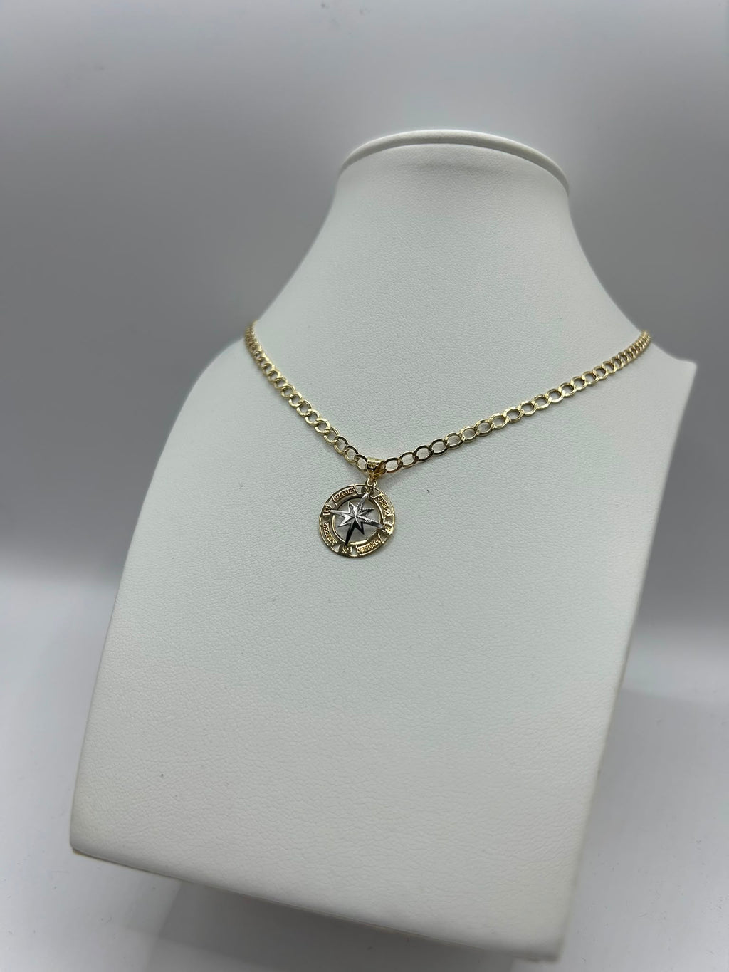 Collana in Oro 18k con Ciondolo Rosa dei Venti – 50 cm | CM Silver Jewels