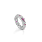 Anello rosario in argento 925 con croce di zirconi fucsia, vista di profilo