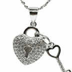 Collana in Argento 925 con Cuore Lucchetto e Chiave – Macro dettaglio zirconi e lavorazione artigianale | CM Silver Jewels