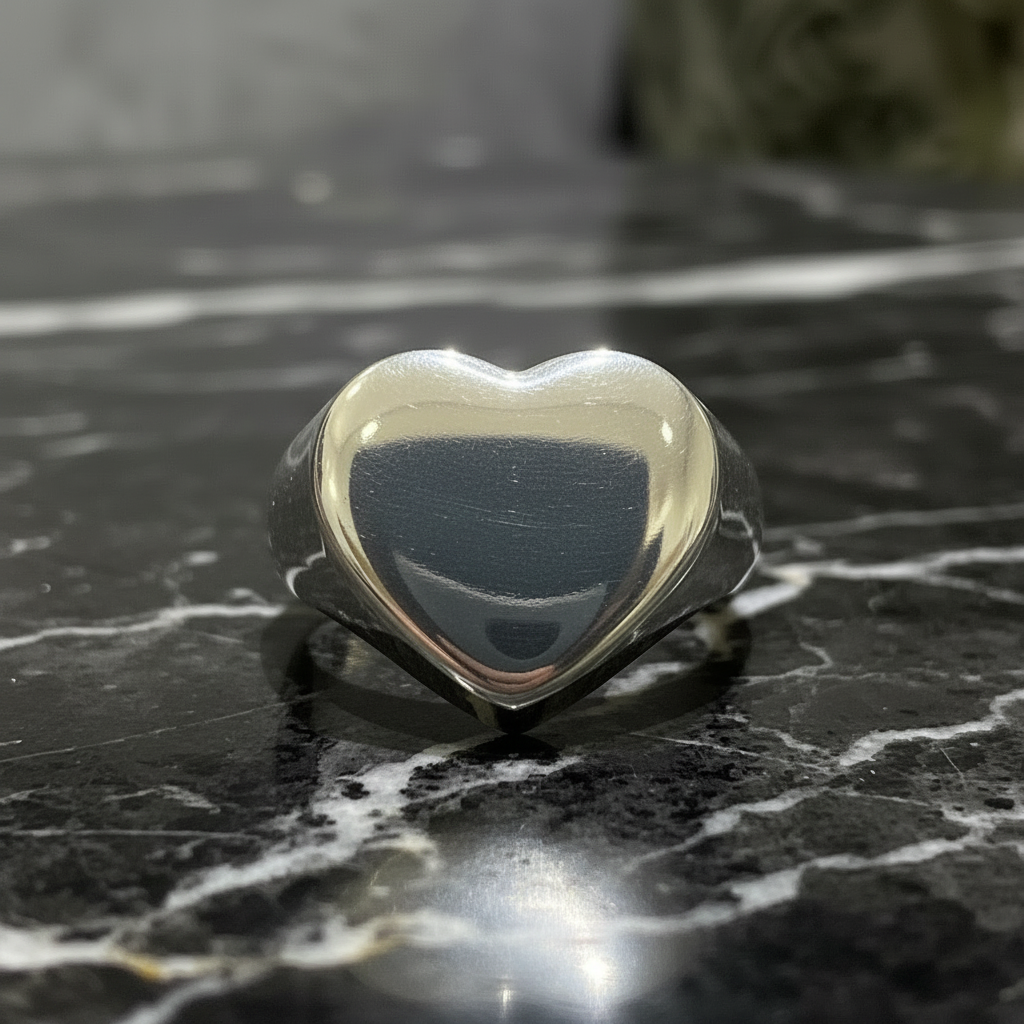 Detail Shot - Anello Cuore