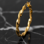 Detail Shot – Macro lavorazione tortile oro 24kt