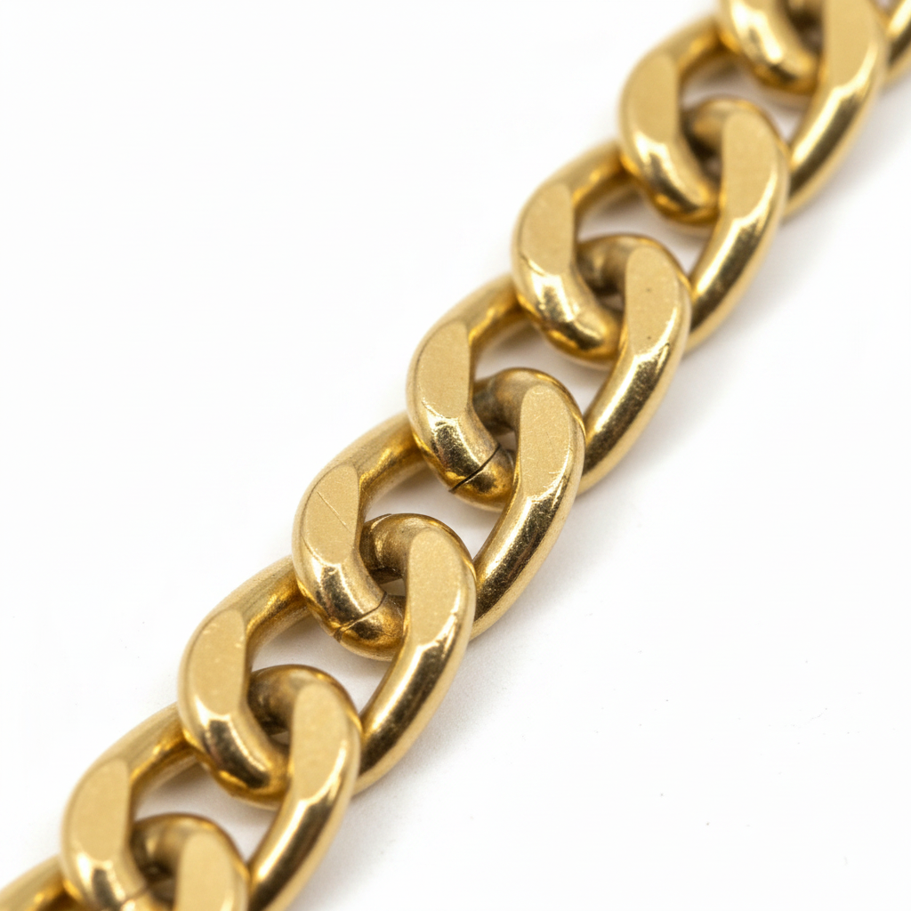 Detail Shot - Macro maglia figaro oro 18k