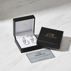 Orecchini cerchio oro bianco 18k nel cofanetto regalo CM Silver & Jewels con certificato, su piano in marmo – CM Silver Jewels