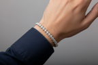 Bracciale in argento 925 maglia pallini indossato su polso maschile – CM Silver Jewels