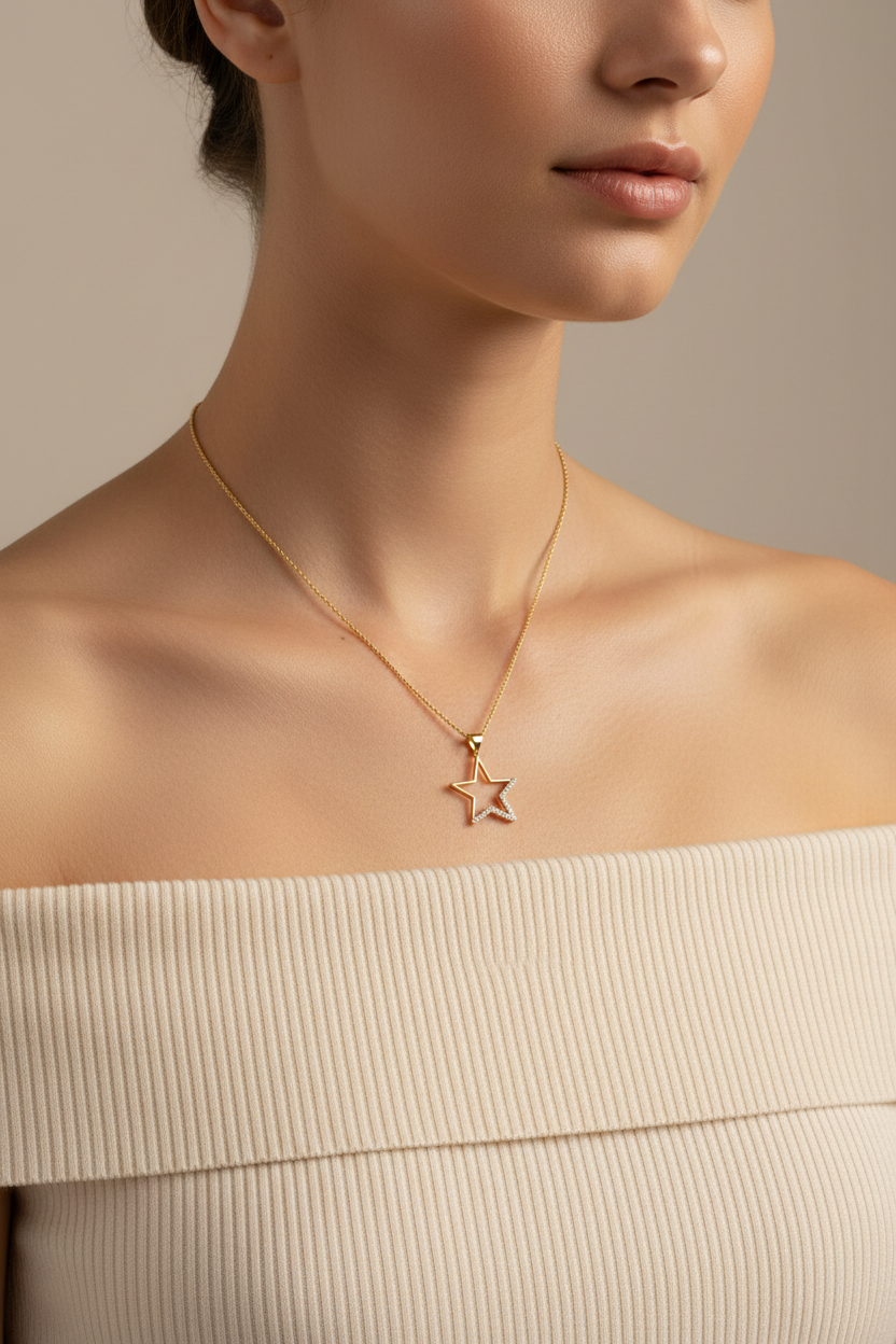 Lifestyle – Collana Stella su modella 2026