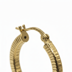 Detail shot - lavorazione diamantata oro 750