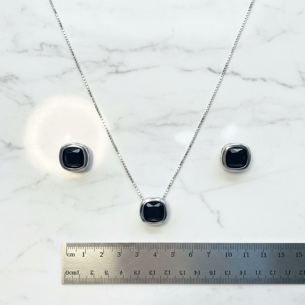 Scale Shot – Parure Pietra Nera 45cm