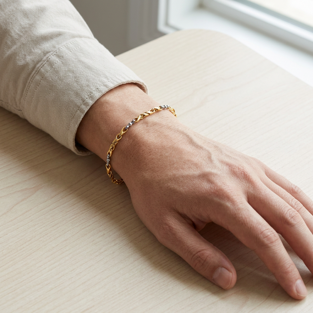 Proporzioni del bracciale bicolore al polso